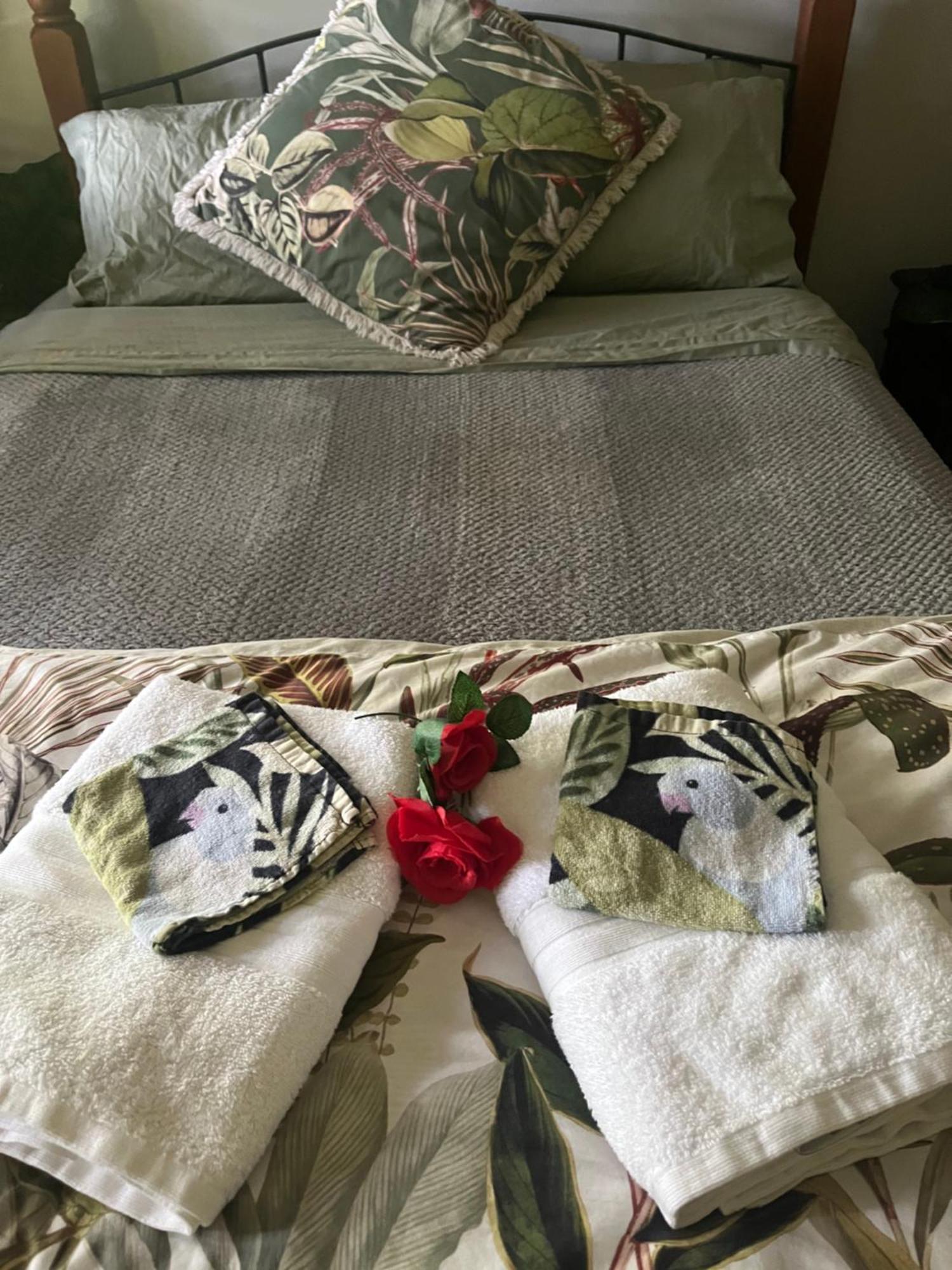 Whitsundays Bnb Retreat Airlie Beach Extérieur photo