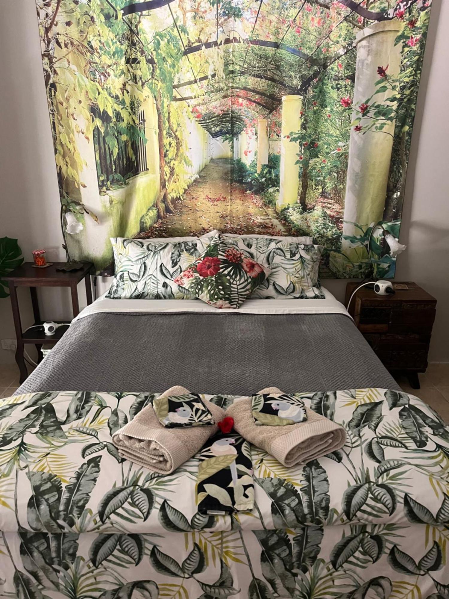 Whitsundays Bnb Retreat Airlie Beach Extérieur photo