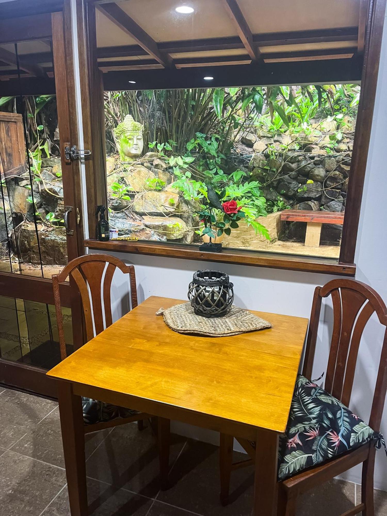 Whitsundays Bnb Retreat Airlie Beach Extérieur photo